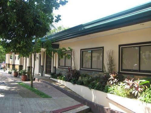 Davao Eagle Ridge Resort Экстерьер фото