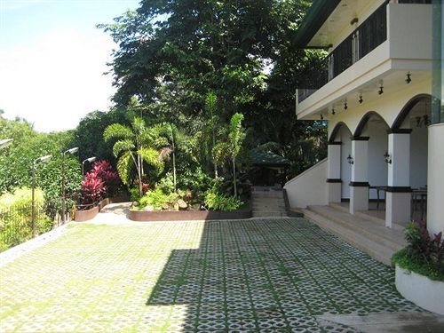 Davao Eagle Ridge Resort Экстерьер фото