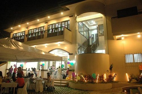 Davao Eagle Ridge Resort Экстерьер фото